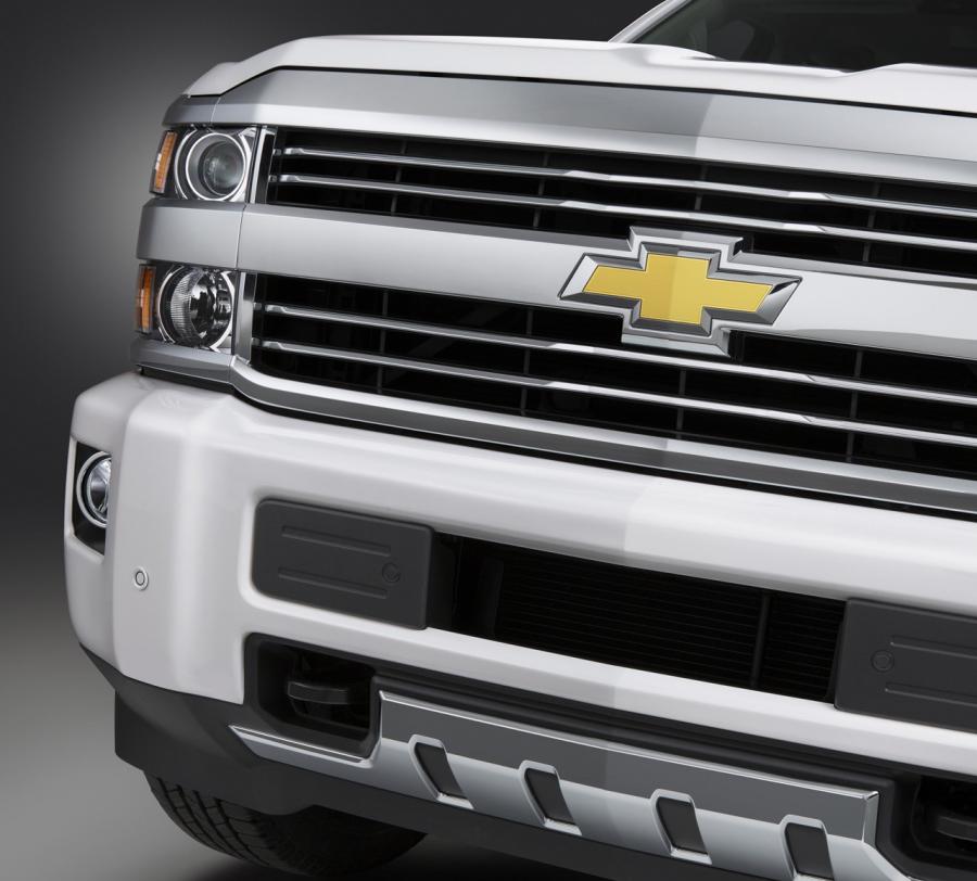  Chevrolet Silverado 2500 HD High Country Crew Cab 2015 года  (фото 4 из 8)